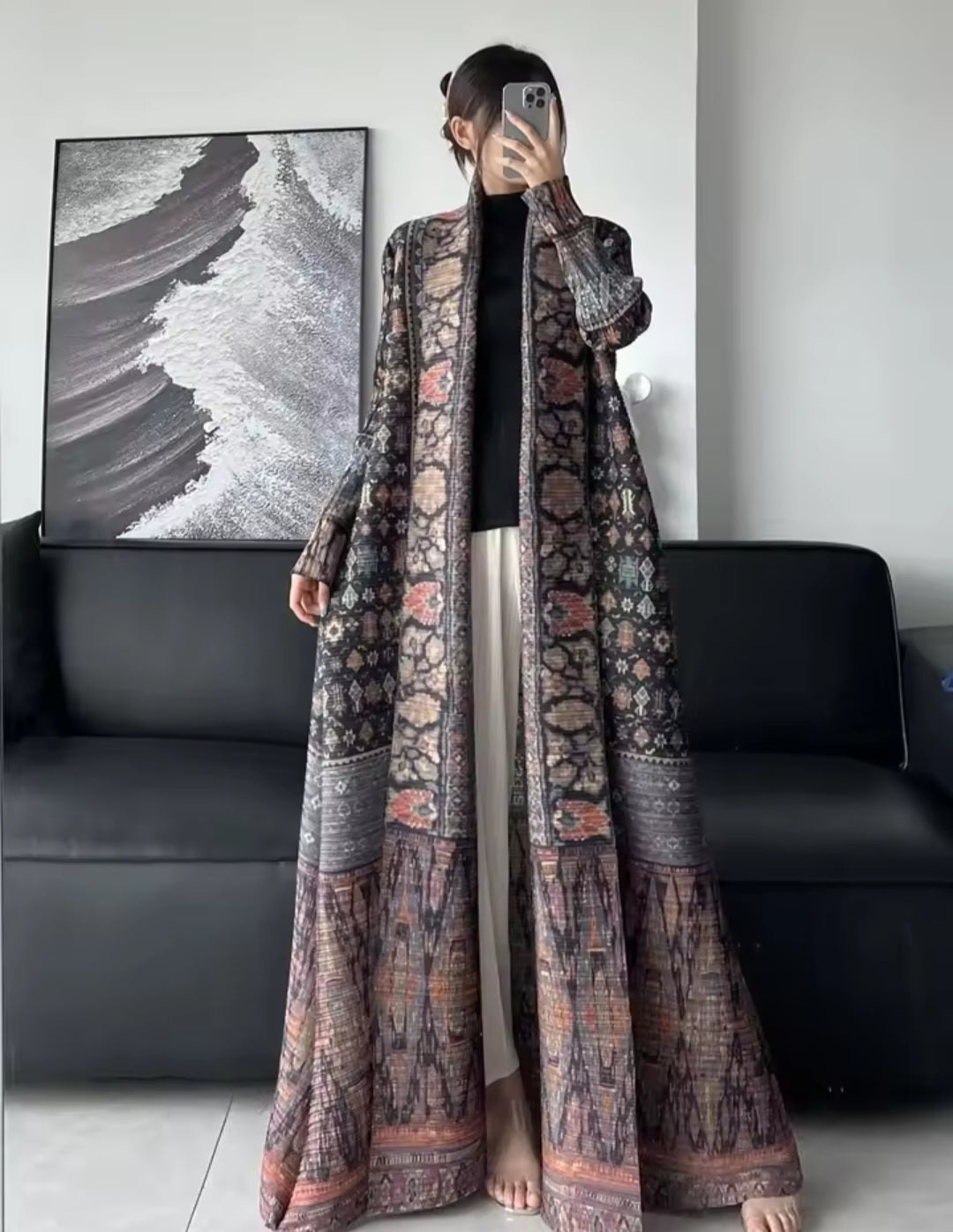 Pleated abaya