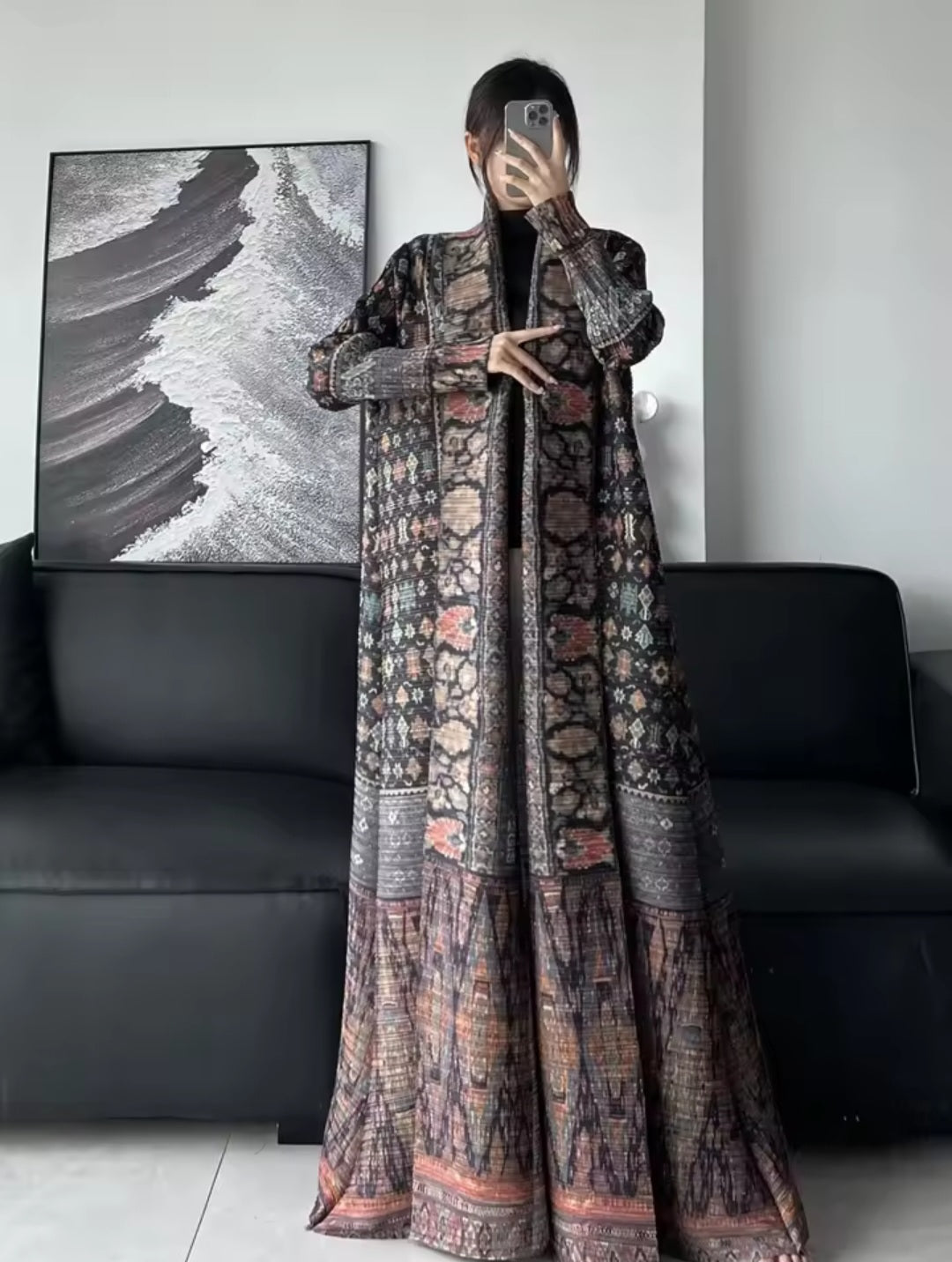 Pleated abaya