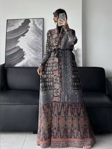Pleated abaya