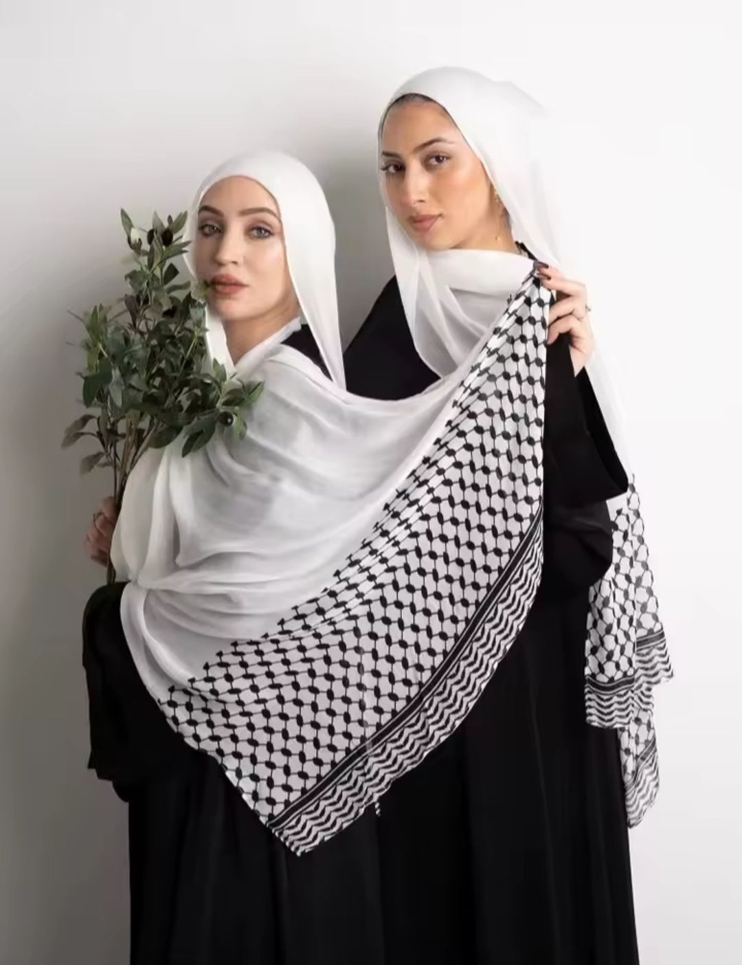 Keffiyeh print scarf